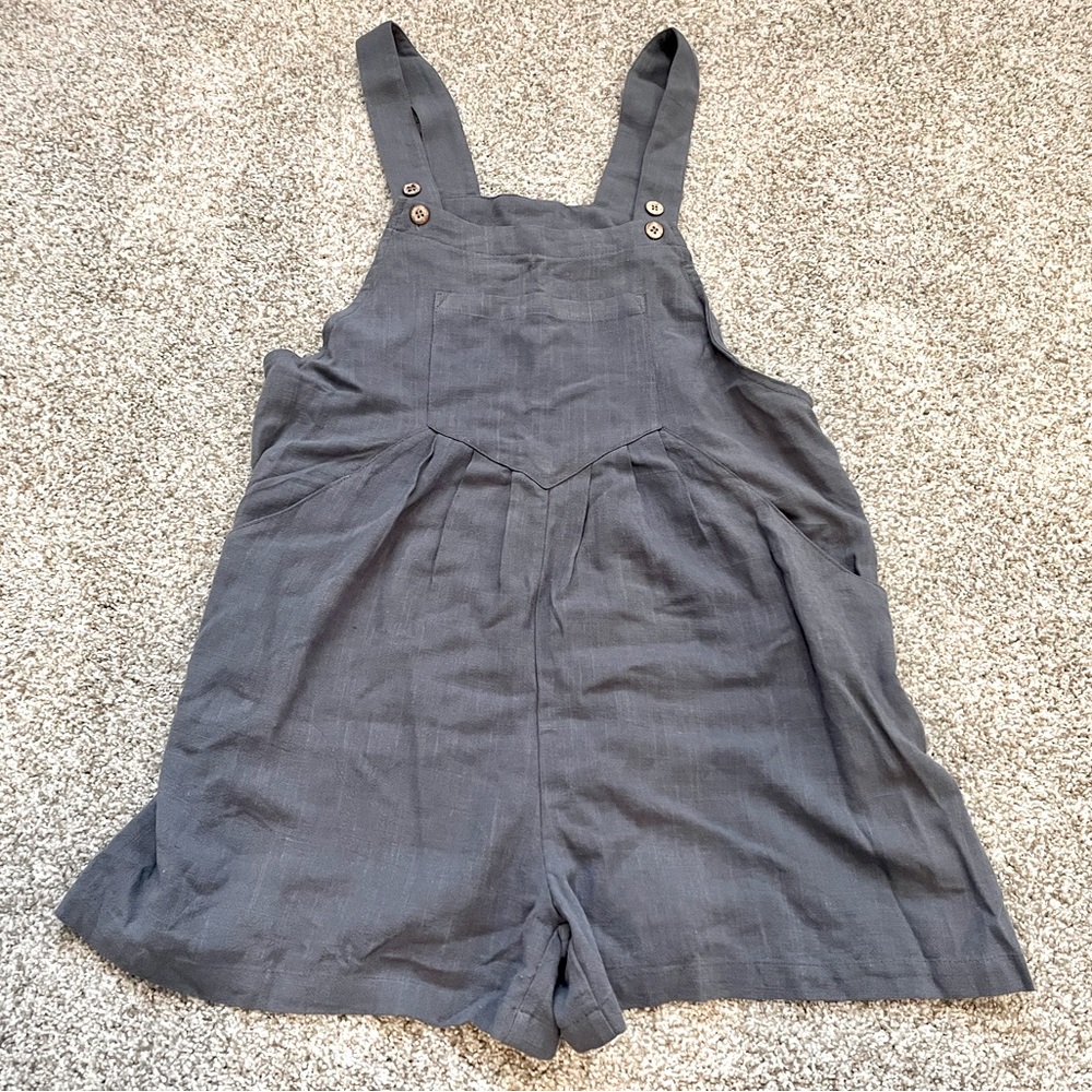 NWT shorts romper size small